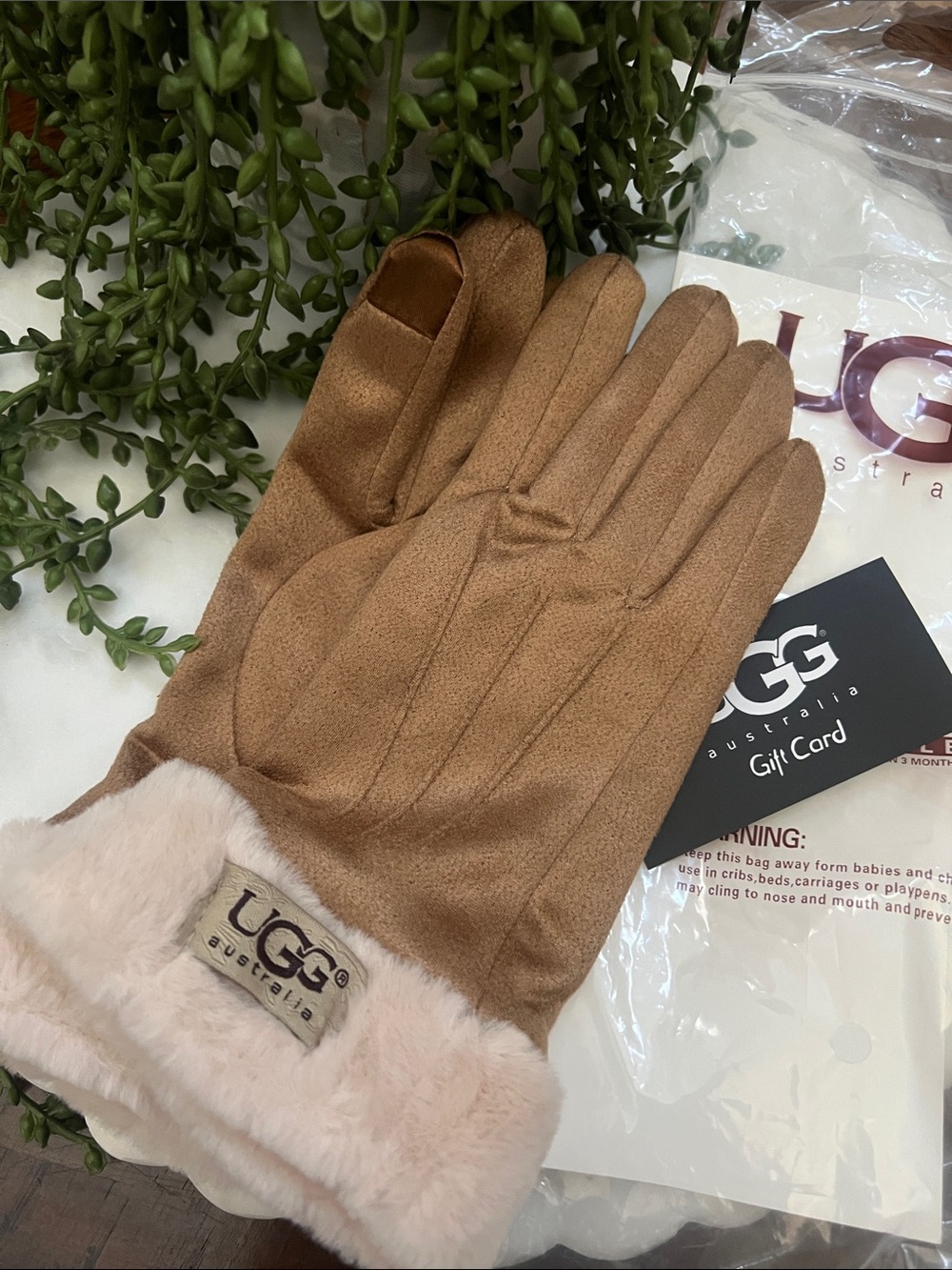 UGG Women's Chestnut/Tan Suede Gloves with Shearling Cuff